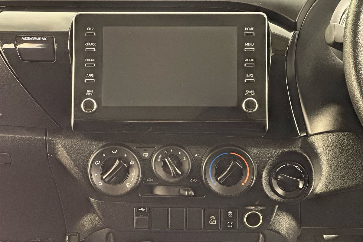 2023 Toyota HILUX SR (4x4) GUN126R 4X4