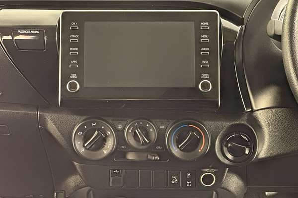2023 Toyota HILUX SR (4x4) GUN126R 4X4