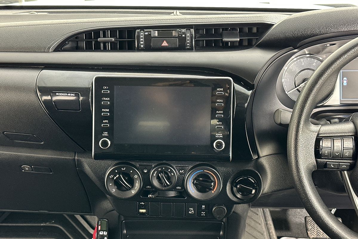 2022 Toyota HILUX SR (4x4) GUN126R 4X4