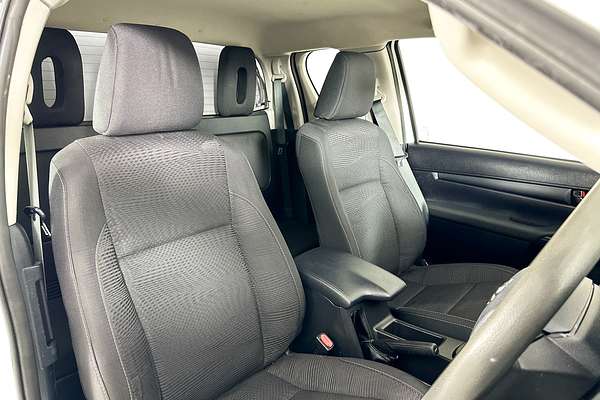 2019 Toyota Hilux SR (4x4) GUN126R MY19 UPGRADE 4X4