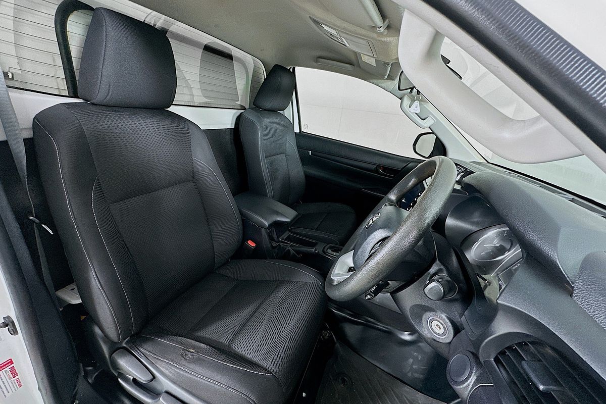 2022 Toyota HILUX SR (4x4) GUN126R 4X4