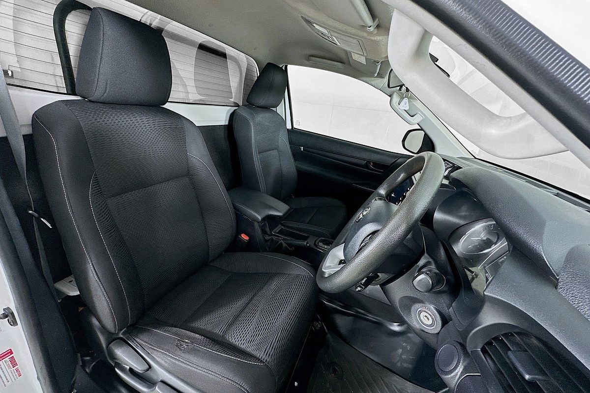 2022 Toyota HILUX SR (4x4) GUN126R 4X4