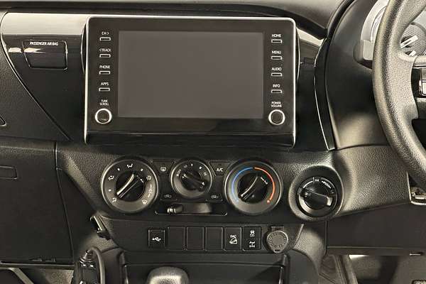 2024 Toyota HILUX SR (4x4) GUN126R 4X4