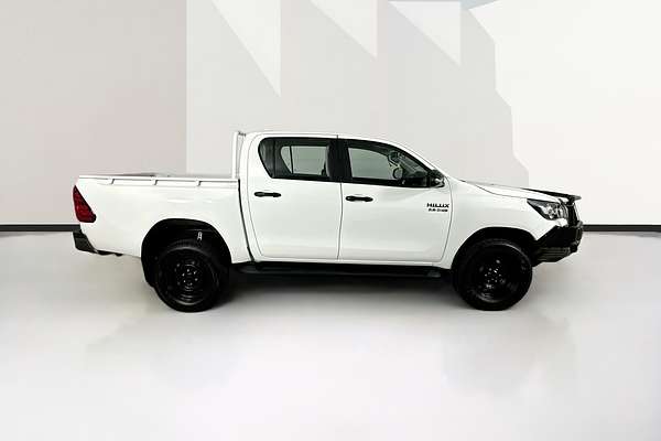2022 Toyota HILUX SR (4x4) GUN126R 4X4