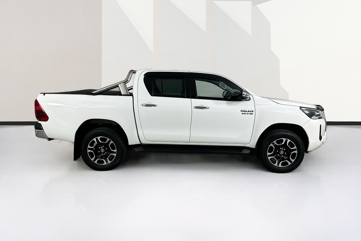 2022 Toyota HILUX SR5 (4x4) GUN126R 4X4