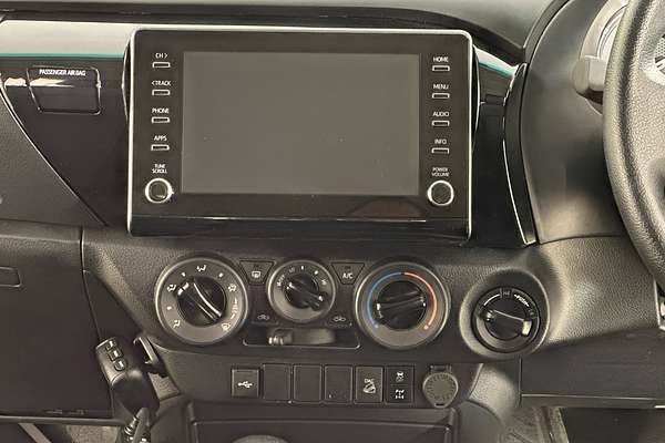 2024 Toyota HILUX SR (4x4) GUN126R 4X4