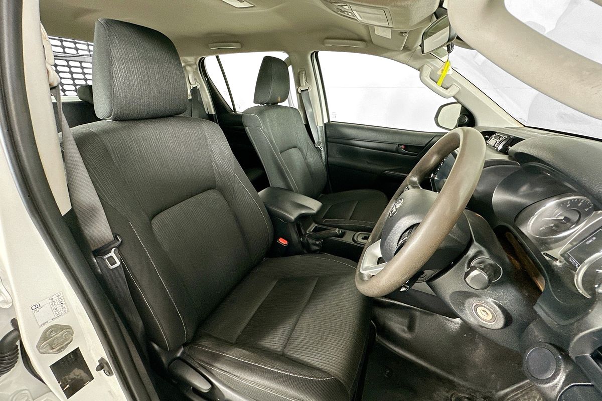 2023 Toyota HILUX SR (4x4) GUN126R 4X4