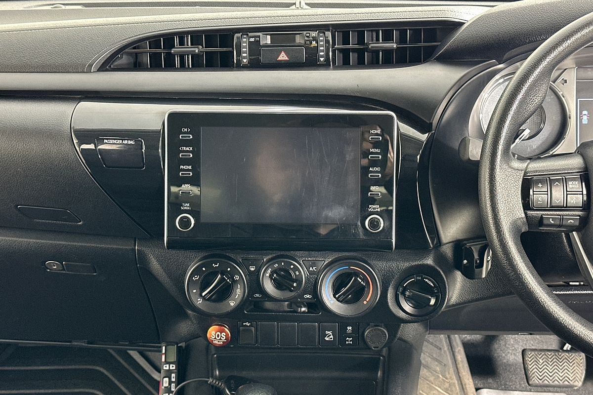 2022 Toyota HILUX SR (4x4) GUN126R 4X4