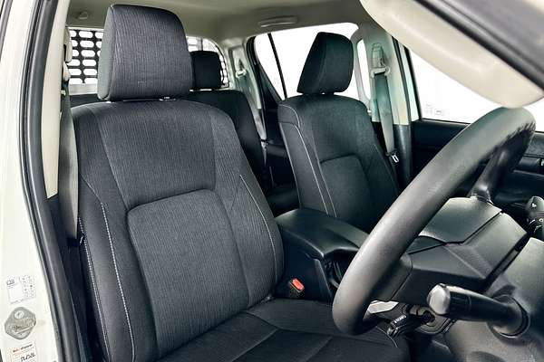 2021 Toyota HILUX SR (4x4) GUN126R 4X4