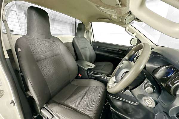 2019 Toyota HILUX SR (4x4) GUN126R MY19 4X4