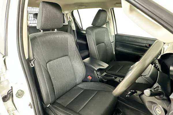 2022 Toyota HILUX SR (4x4) GUN126R 4X4