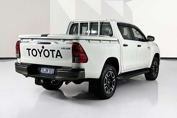 2017 Toyota HILUX SR (4x4) GUN126R 4X4