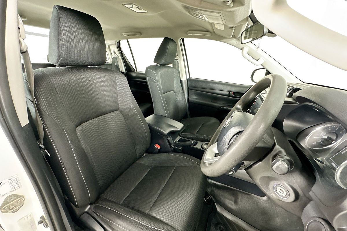 2022 Toyota HILUX SR (4x4) GUN126R 4X4