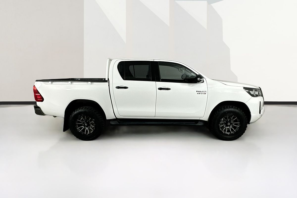 2022 Toyota HILUX SR (4x4) GUN126R 4X4