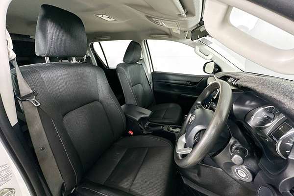 2022 Toyota HILUX SR (4x4) GUN126R 4X4