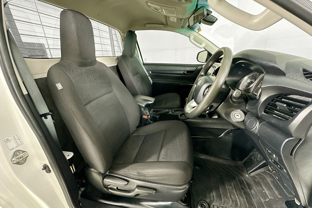 2022 Toyota HILUX SR (4x4) GUN126R 4X4