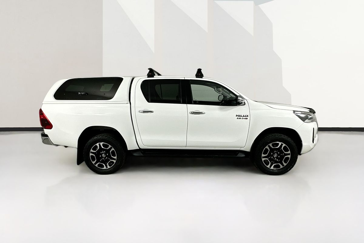 2020 Toyota HILUX SR5 (4x4) GUN126R FACELIFT 4X4