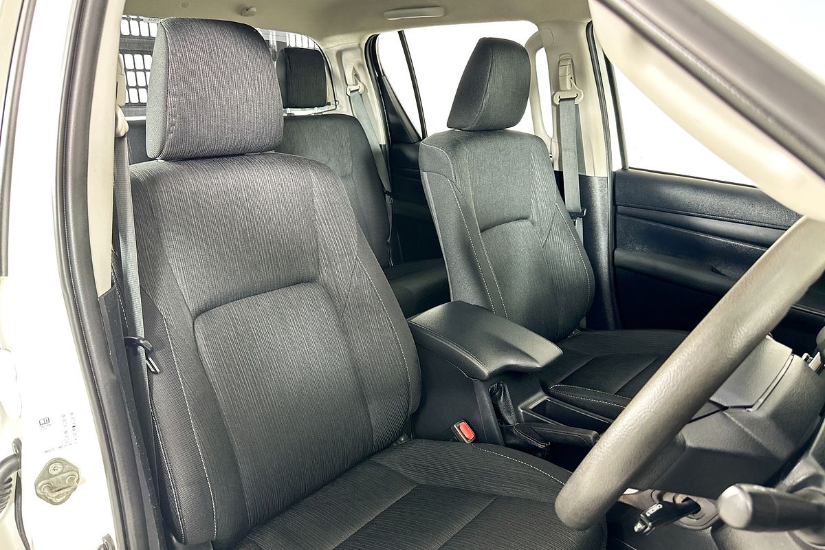 2022 Toyota HILUX SR (4x4) GUN126R 4X4