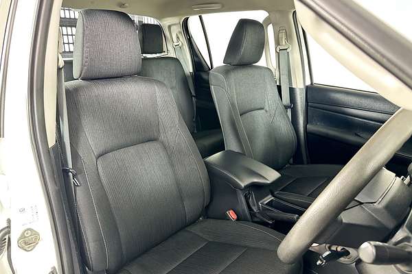 2022 Toyota HILUX SR (4x4) GUN126R 4X4