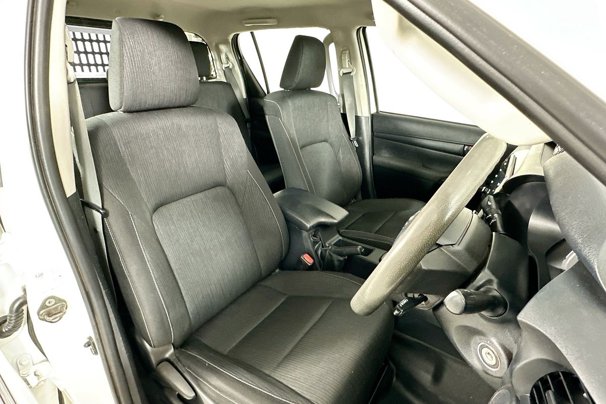 2021 Toyota HILUX SR (4x4) GUN126R 4X4