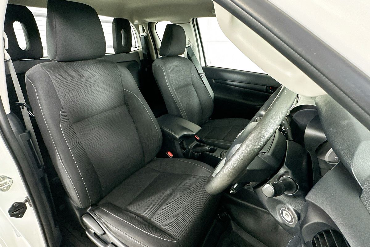 2019 Toyota Hilux SR (4x4) GUN126R MY19 4X4