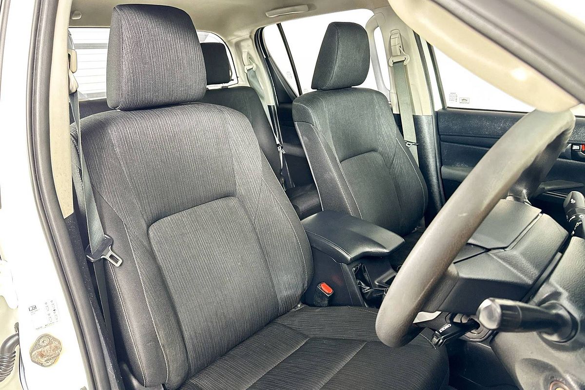 2021 Toyota HILUX SR (4x4) GUN126R 4X4