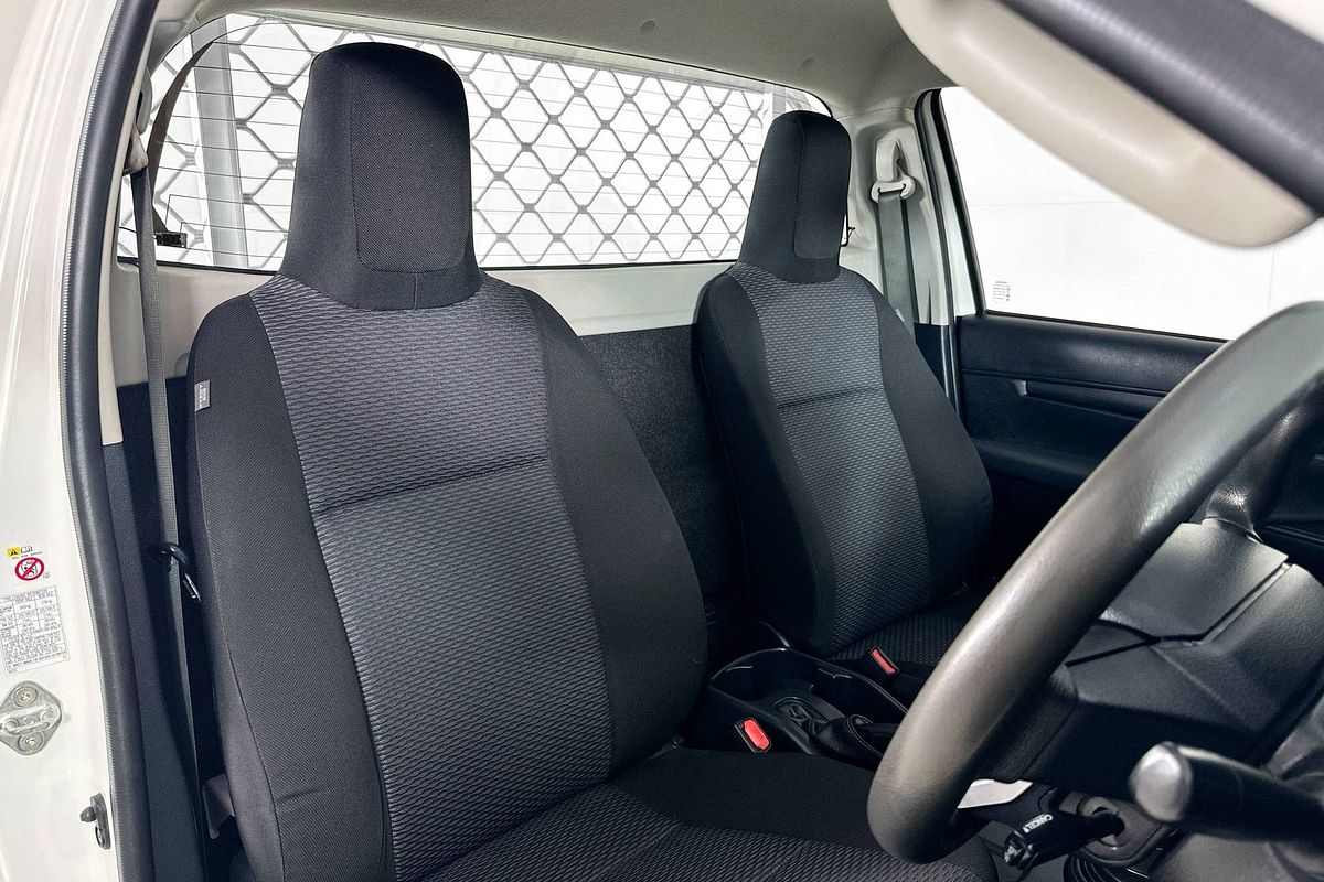 2019 Toyota HILUX WORKMATE (4x4) GUN125R MY19 4X4