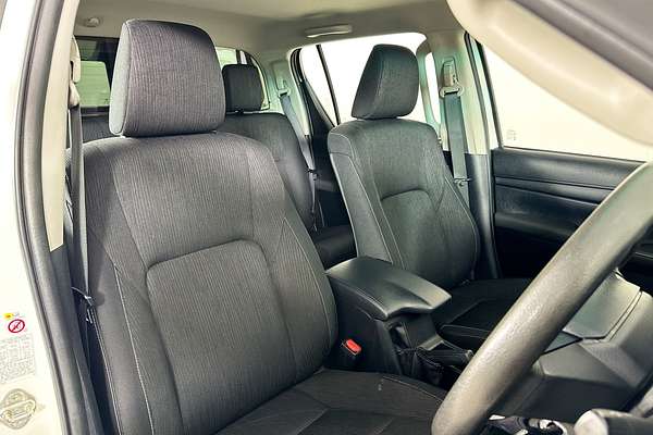 2018 Toyota HILUX SR (4x4) GUN126R MY17 4X4