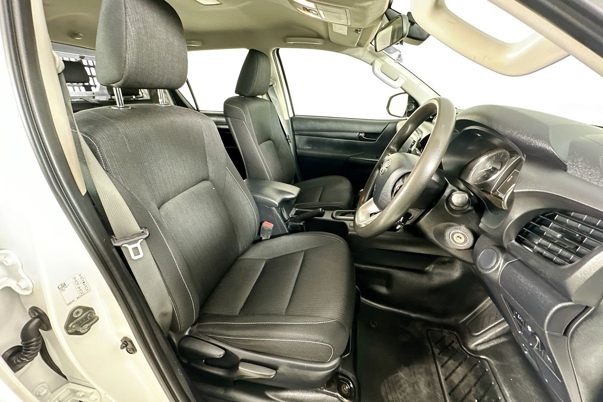 2022 Toyota HILUX SR (4x4) GUN126R 4X4