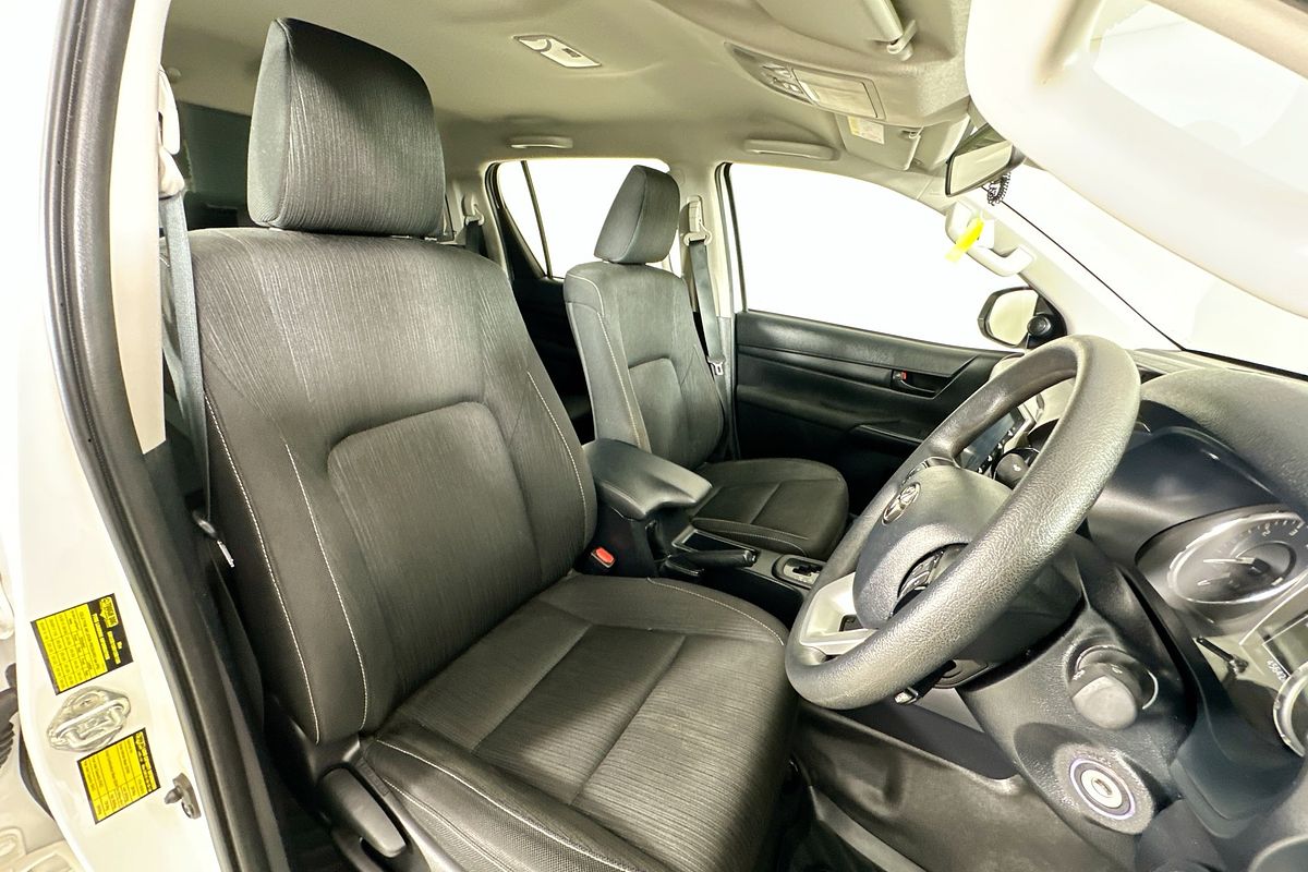 2024 Toyota HILUX SR (4x4) GUN126R 4X4