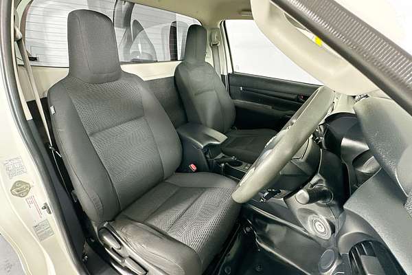 2020 Toyota HILUX SR (4x4) GUN126R MY19 UPGRADE 4X4