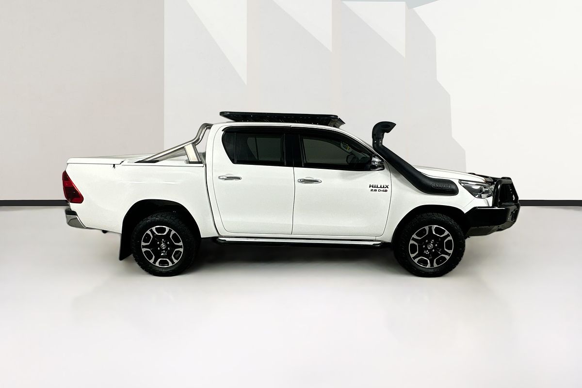 2021 Toyota HILUX SR5 (4x4) GUN126R 4X4