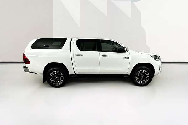 2021 Toyota HILUX SR5 (4x4) GUN126R FACELIFT 4X4
