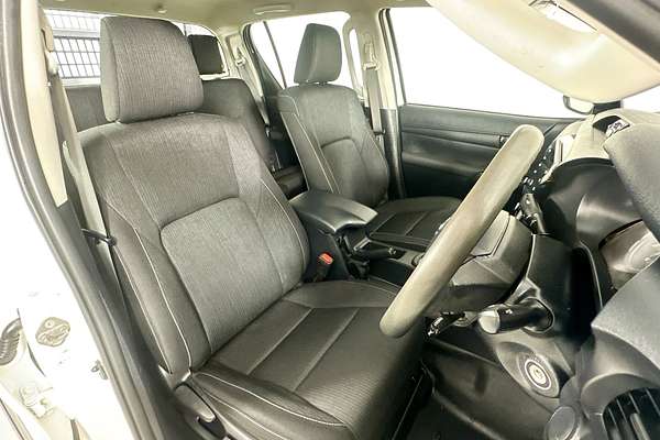 2021 Toyota HILUX SR (4x4) GUN126R FACELIFT 4X4