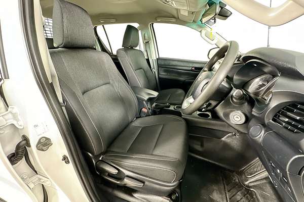 2022 Toyota HILUX SR (4x4) GUN126R 4X4