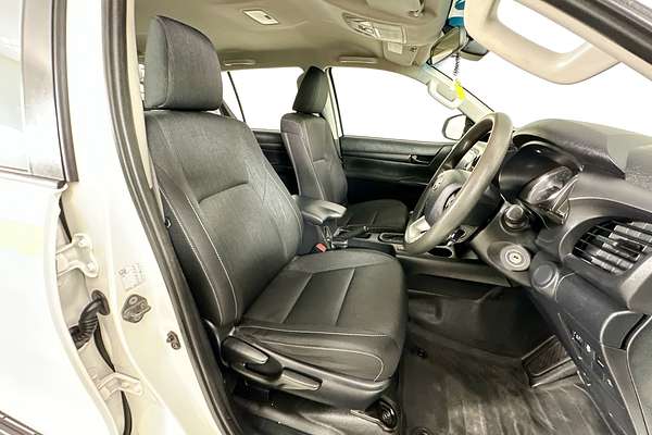 2022 Toyota HILUX SR (4x4) GUN126R 4X4