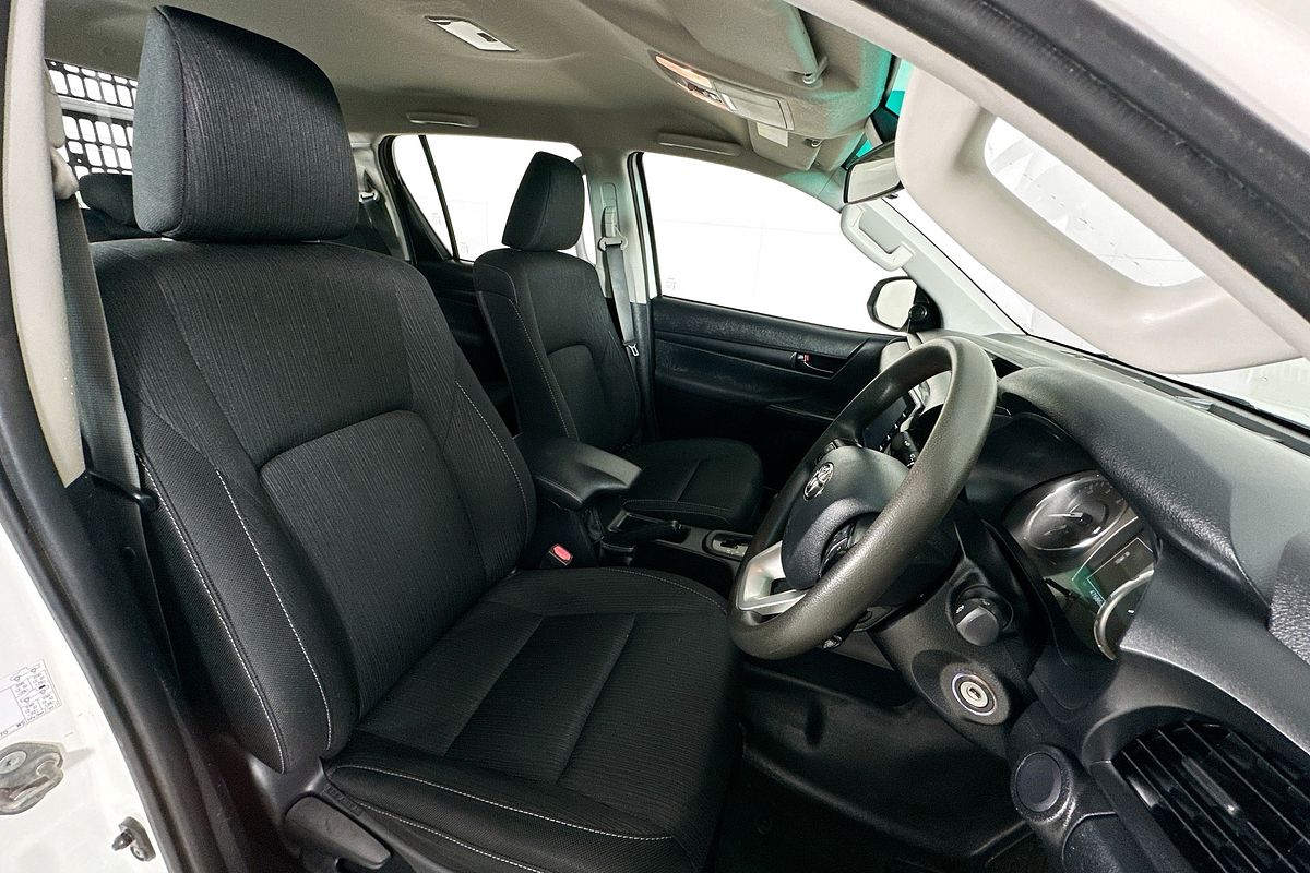 2022 Toyota HILUX SR (4x4) GUN126R 4X4