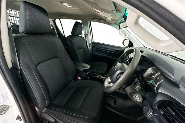 2022 Toyota HILUX SR (4x4) GUN126R 4X4
