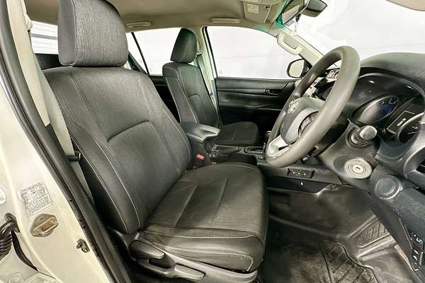 2020 Toyota HILUX SR (4x4) GUN126R MY19 UPGRADE 4X4
