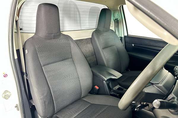 2019 Toyota HILUX SR (4x4) GUN126R MY19 4X4