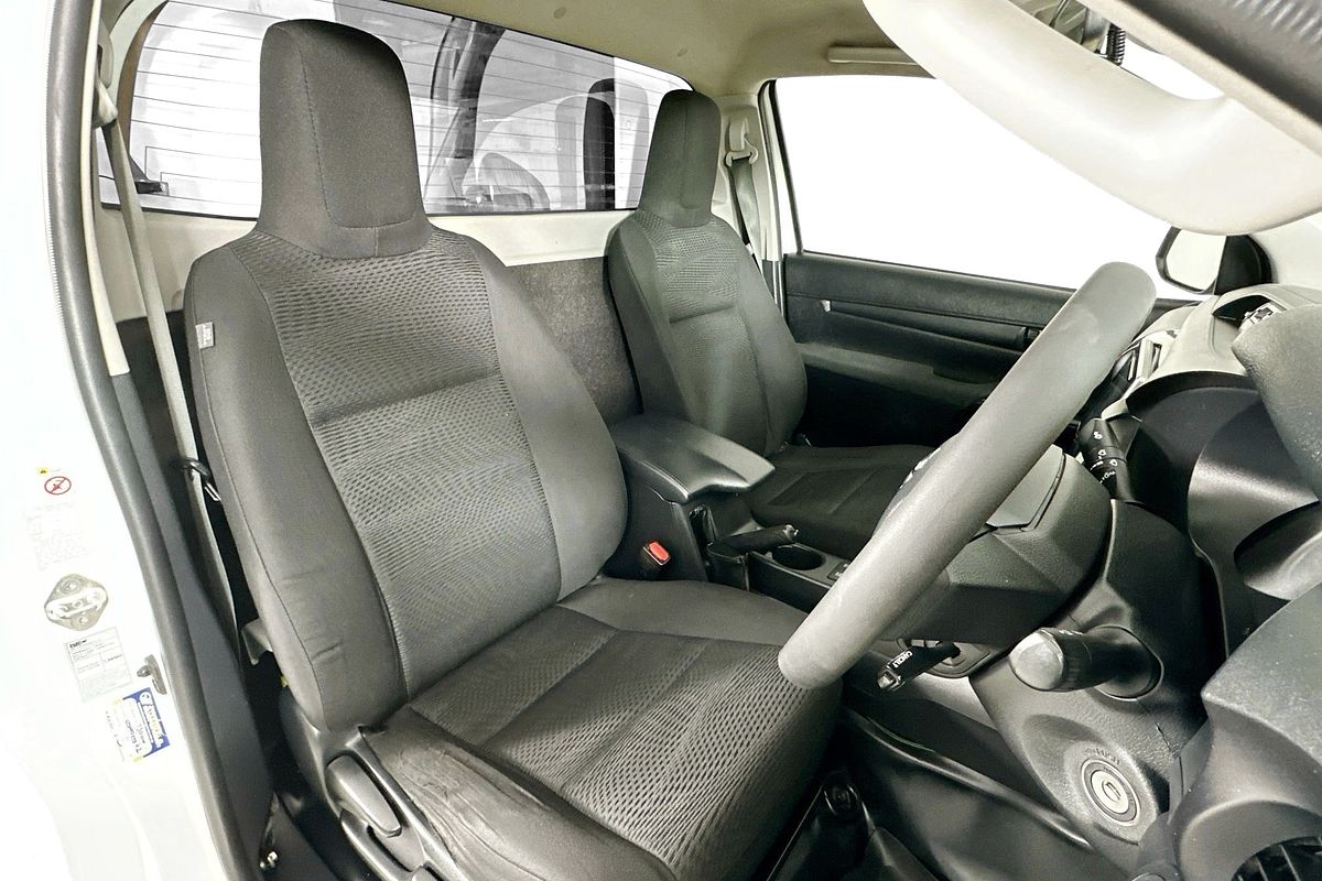 2019 Toyota HILUX SR (4x4) GUN126R MY19 4X4