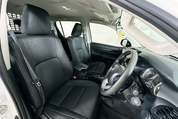 2023 Toyota HILUX SR (4x4) GUN126R 4X4