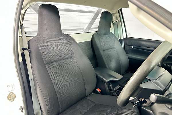 2021 Toyota HILUX SR (4x4) GUN126R 4X4