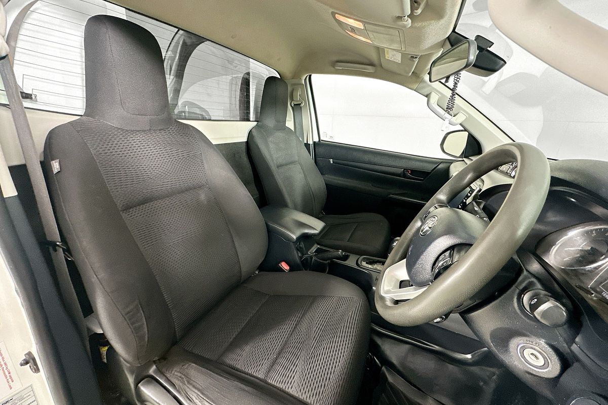 2020 Toyota HILUX SR (4x4) GUN126R MY19 UPGRADE 4X4