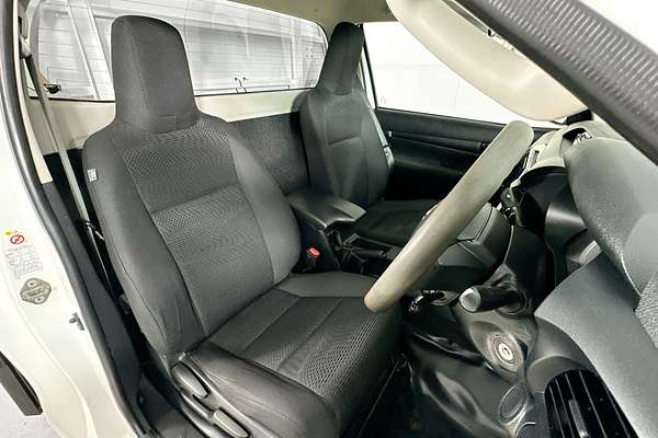 2018 Toyota HILUX SR (4x4) GUN126R MY17 4X4