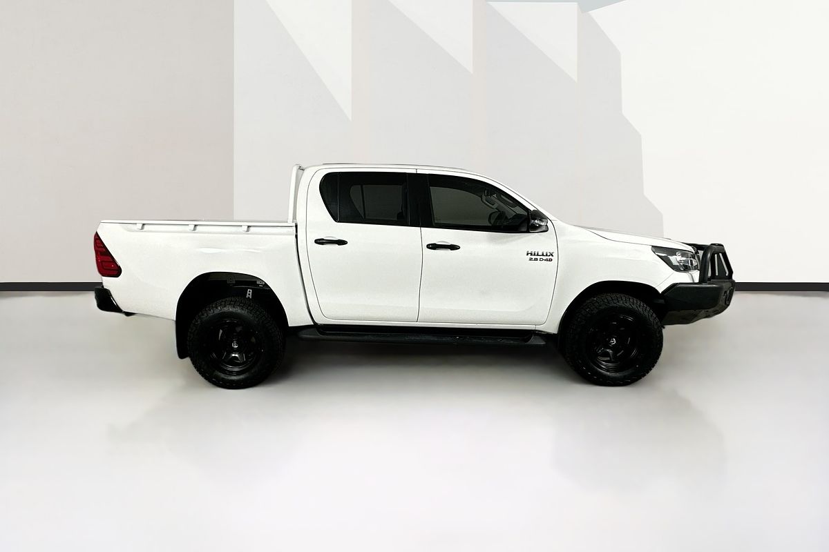 2021 Toyota HILUX SR (4x4) GUN126R FACELIFT 4X4