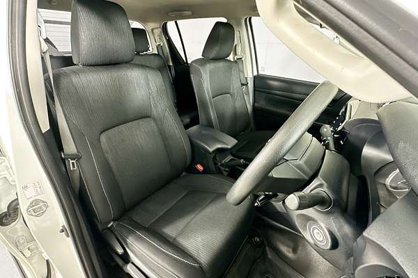 2023 Toyota HILUX SR (4x4) GUN126R 4X4