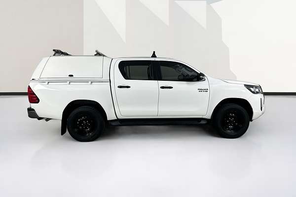 2020 Toyota HILUX SR (4x4) GUN126R FACELIFT 4X4