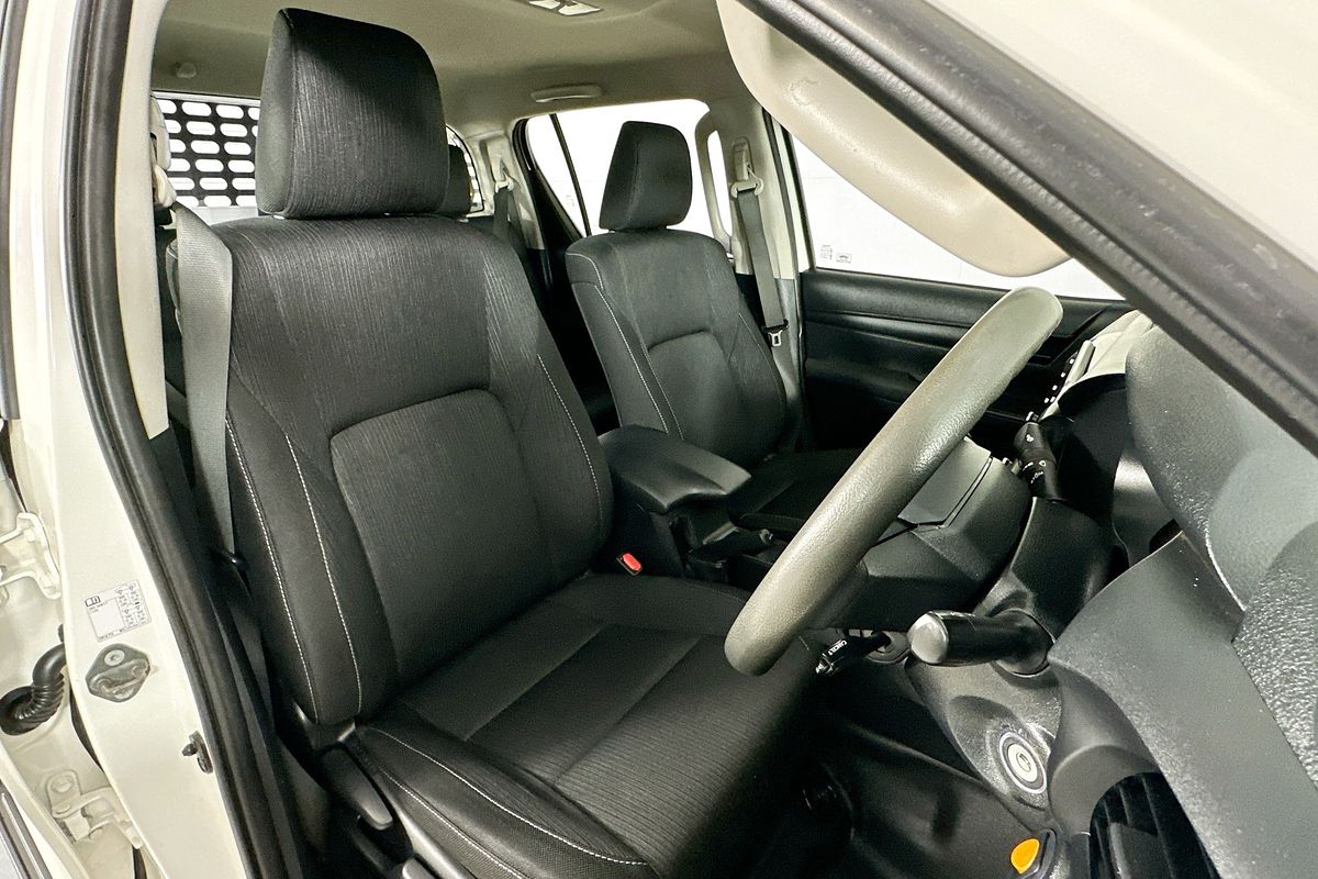 2021 Toyota HILUX SR (4x4) GUN126R FACELIFT 4X4