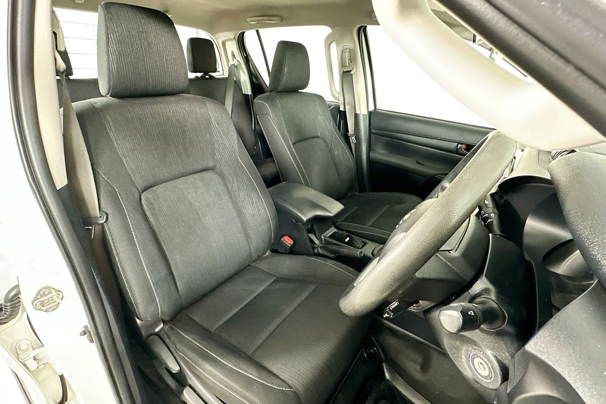 2020 Toyota HILUX SR (4x4) GUN126R MY19 UPGRADE 4X4